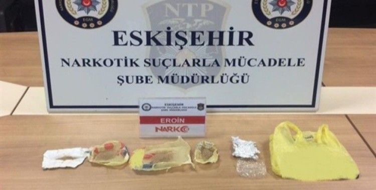 Eskişehir'de uyuşturucu operasyonu, 2 gözaltı