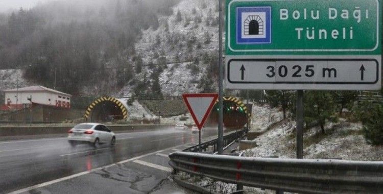 Anadolu Otoyolu ve Bolu Dağı'nda kar yağışı başladı