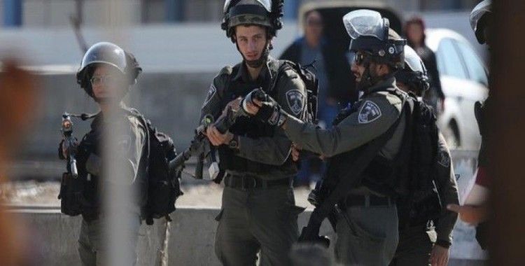 İsrail ordusu Ramallah'ın giriş çıkışlarını kapattı