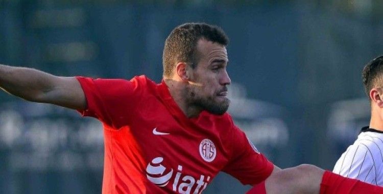 Chico, Brezilya basınına Antalyaspor'u anlattı