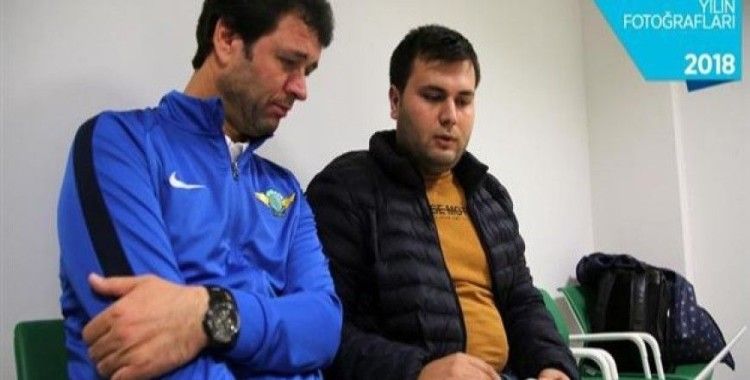 Akhisarspor Teknik Direktörü Arslan'ın tercihi 'Gazze'de Türk bayrağı' oldu
