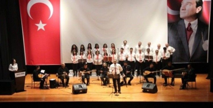 Kanser tedavisi gören öğrencisi için konser düzenledi