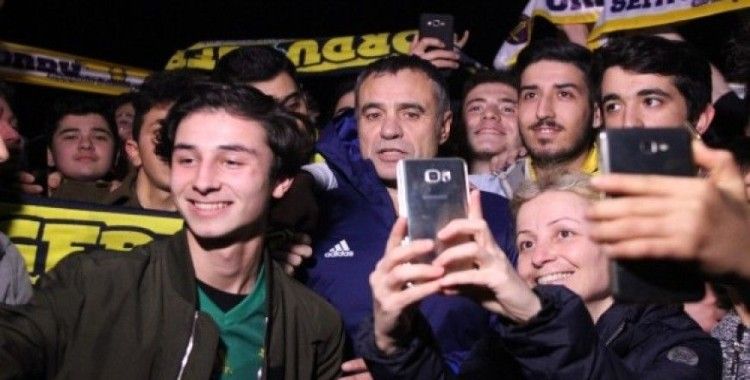 Fenerbahçe, kupa maçı için Giresun'a geldi