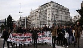Yunanistan'da öğretmenlerden olaylı gösteri 