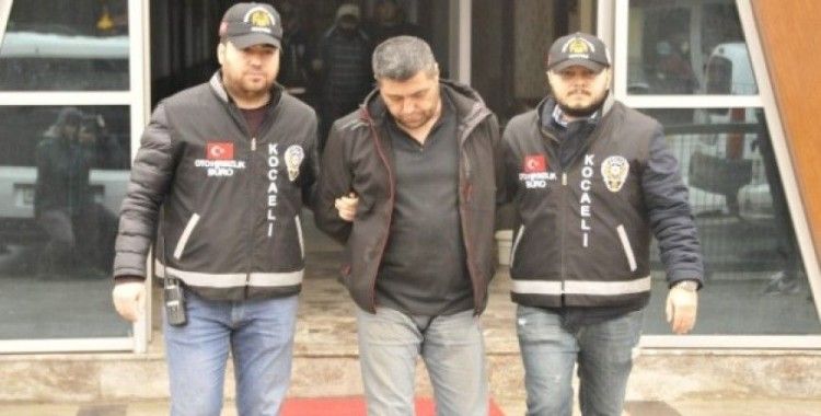 İstanbul’dan çaldıkları kamyonu Kocaeli’de satmaya çalışırken yakalandılar