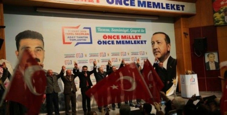 AK Parti, Tunceli’de başkan adaylarını tanıttı