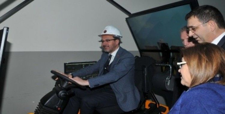 Gençlik ve Spor Bakanı Mehmet Muharrem Kasapoğlu GSO-MEM’i ziyaret etti