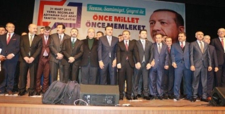 AK Parti Adıyaman’da belediye başkan adaylarını tanıttı