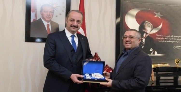 Türk Kızılayı Mamak Şube Başkanı Can’dan Başkan Akgül’e ziyaret