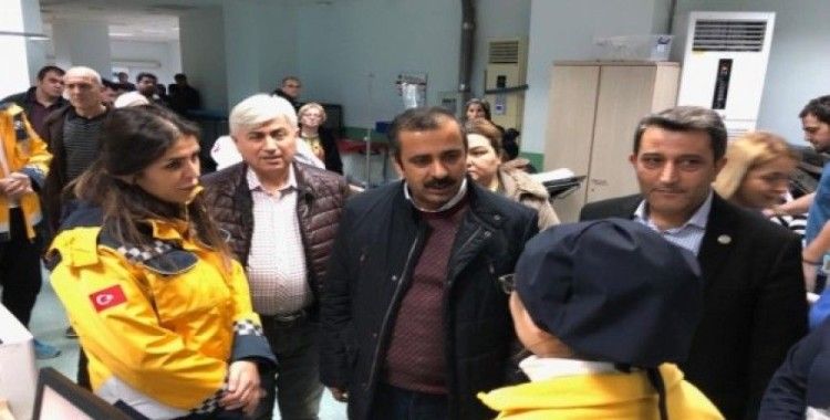 Sağlık-Sen Genel Başkanı Metin Memiş, doktorun saldırıya uğradığı hastaneyi ziyaret etti