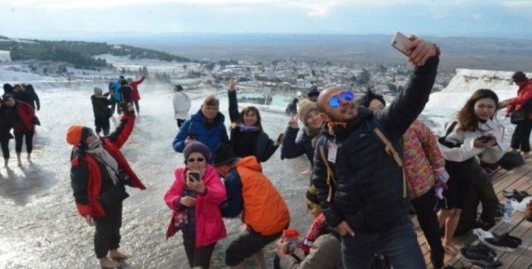 Pamukkale’de "Müzelerde Selfie Günü" kutlandı