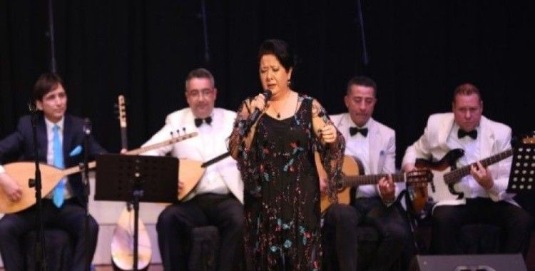 Mersin’de Türk Halk Müziği Konseri