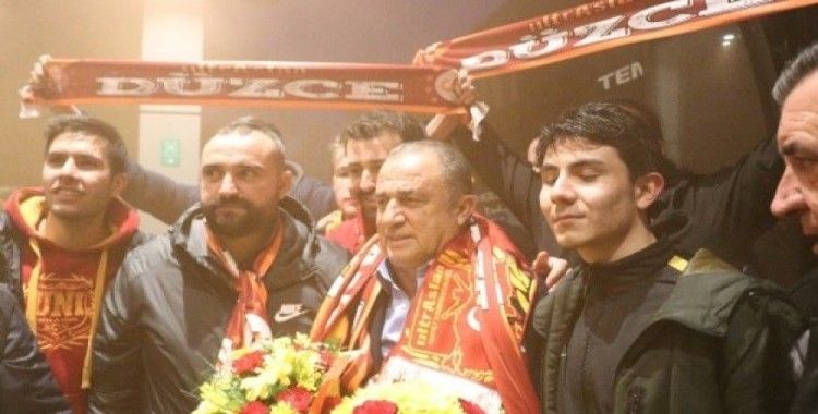 Galatasaray’a Bolu’da coşkulu karşılama