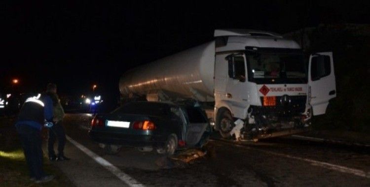 Ordu’da akaryakıt yüklü tanker ile otomobil çapıştı: 1 ölü