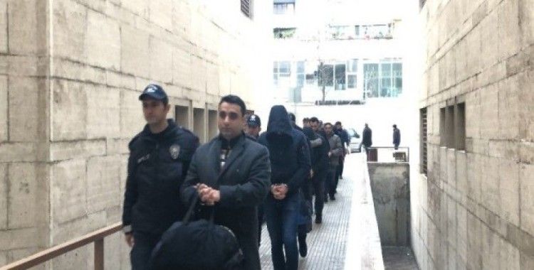 Bursa'da Fetö'cü askerlere operasyon, 22 gözaltı