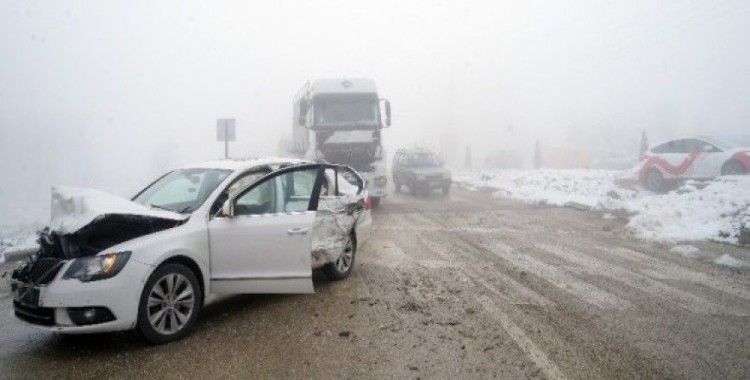 Kastamonu’da 7 araç birbirine girdi: 9 kişi yaralandı