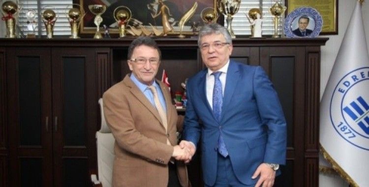 Belediye Başkan Adayı Arslan, Belediye Başkanı Saka’yı ziyaret etti