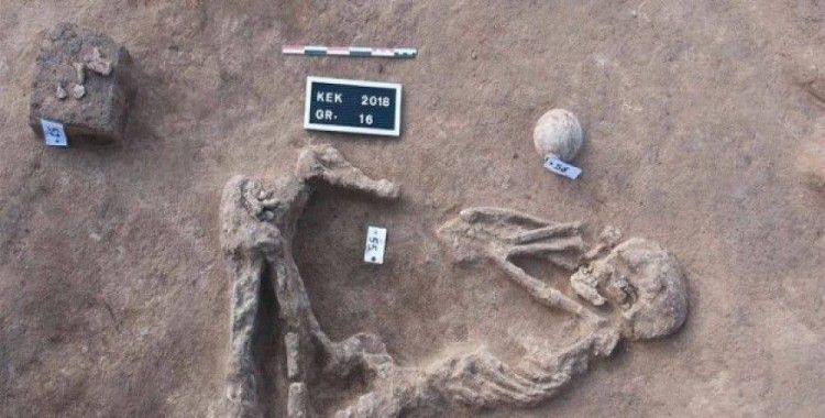 Mısır'da Hiksoslar dönemine ait mezarlar bulundu