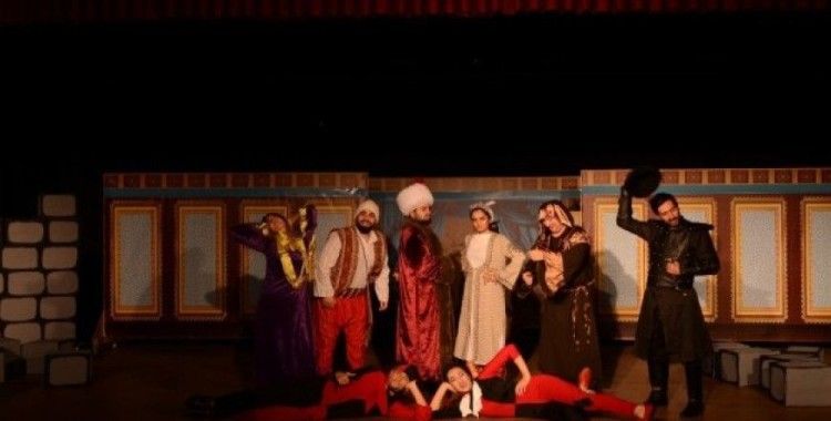 Erzincan Belediyesi Şehir Tiyatrosu yeni bir eserle sahne alıyor