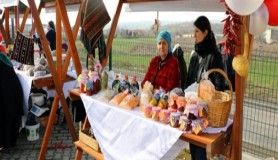 Yöresel ürünler 'Kadın Eli Organik Pazarı'nda