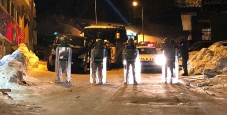 Uludağ'da meydan muharebesi, 15 gözaltı