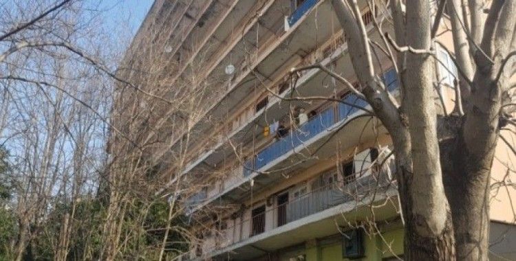 Bahçelievler’de 80 daireli binaya yıkılma tehlikesine karşı mühür