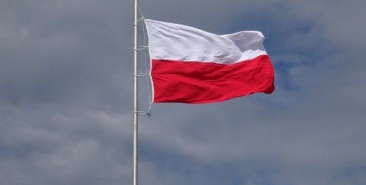 Polonya V4 zirvesine katılmayacak