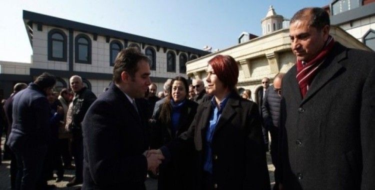 AK Parti Avcılar Belediye Başkan Adayı Ulusoy, Avcılar Belediye Başkan Yardımcısı Togay’ın annesinin cenazesine katıldı