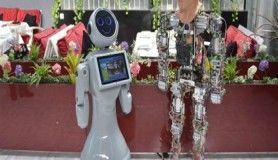 Yerli robotlar arasında teknoloji sohbeti