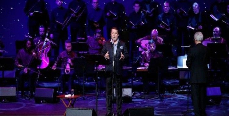 Cumhurbaşkanlığı Külliyesi'nde Ahmet Özhan konseri