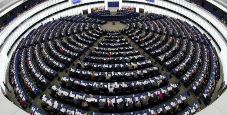 Avrupa Parlamentosu, Türkiye ile müzakerelerin askıya alınmasını öneren raporu kabul etti