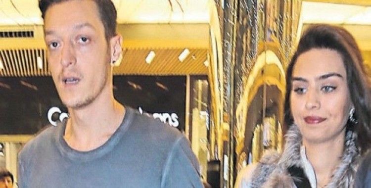 Mesut Özil ve Amine Gülşe'nin nikah öncesi alışverişi