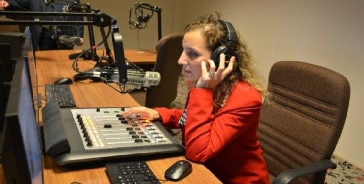 Radyodüet Çanakkale türküsü ile yayın hayatına başladı