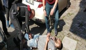 Bıçaklanan gence ilk müdahaleyi yunus polisleri yaptı