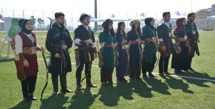 Şehitleri Anma ve geleneksel Türk okçuluk yarışması düzenlendi