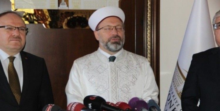 Erbaş, “İşi dinler arası savaşa götürecek boyuta doğru çekmek isteyenlere karşı fırsat verilmemeli”