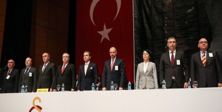 Galatasaray yönetimi idari yönden ibra edilmedi