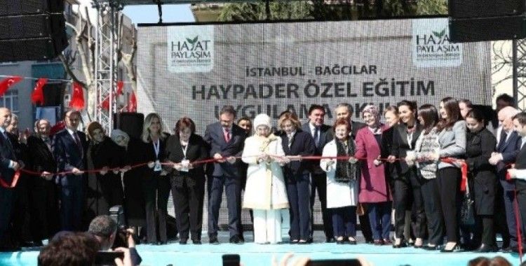 Emine Erdoğan, Bağcılar’da Özel Eğitim ve Uygulama Okulunun açılış törenine katıldı