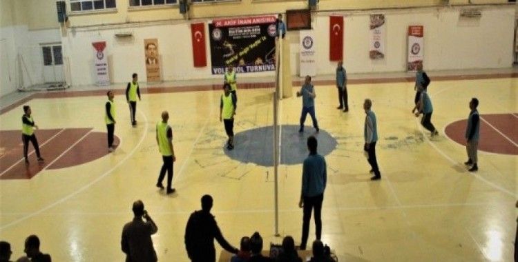 Milli Şair Mehmet Akif Ersoy'un anısına voleybol turnuvası