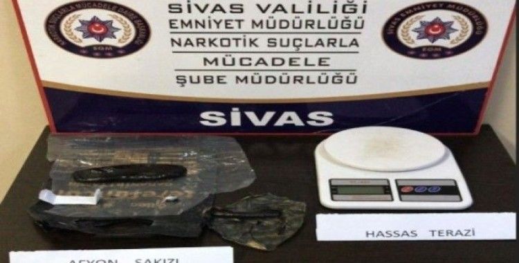Sivas’ta uyuşturucu operasyonlarında 5 tutuklama