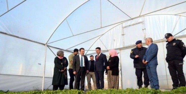 Vali Şentürk, girişimci kadınlarla bir araya geldi