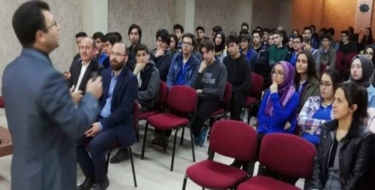 Üniversite adaylarına Gaün Hukuk Fakültesi tanıtıldı