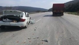 Hurdaya dönen araçtan sağ çıktı