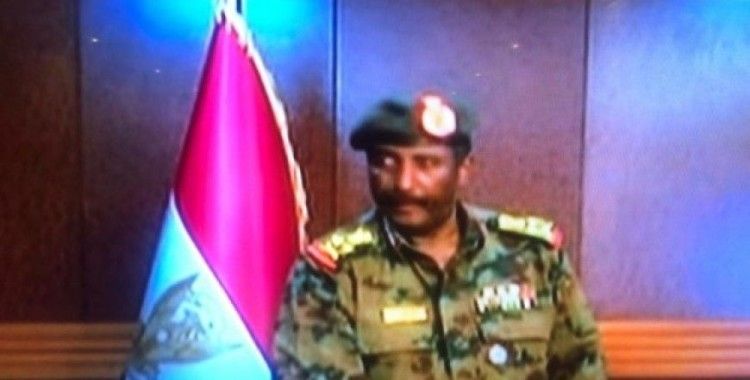 Sudan’da Askeri Geçiş Konseyi Başkanı görevini devralan Abdurrahman yemin etti