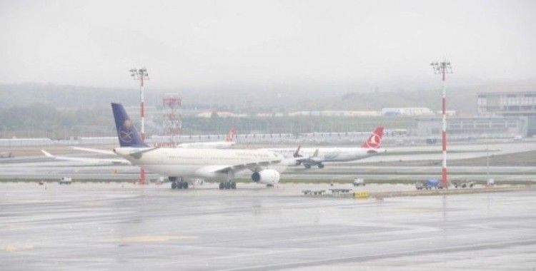 İstanbul’da sis hava ulaşımını aksattı