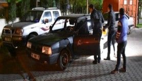 Turgutlu'da otomobile ateş açıldı, 1 yaralı