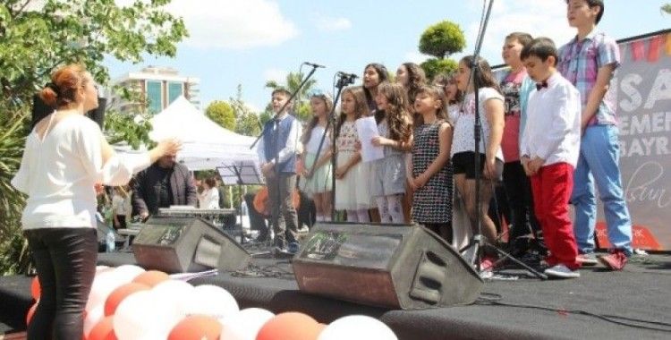 30 kişilik çocuk korosu İzmirlileri coşturacak