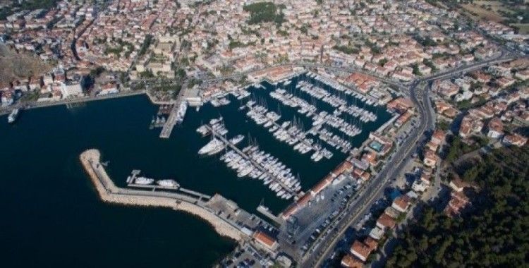 Burak Acar: 'Mega yat üretiminde İzmir de söz sahibi olmalı'