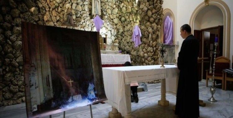 İzmir'de Notre Dame Katedrali için bağış toplandı