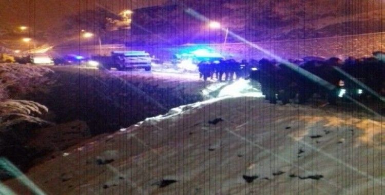 Bitlis’te intihara teşebbüs eden vatandaş, polisler tarafından son anda kurtarıldı